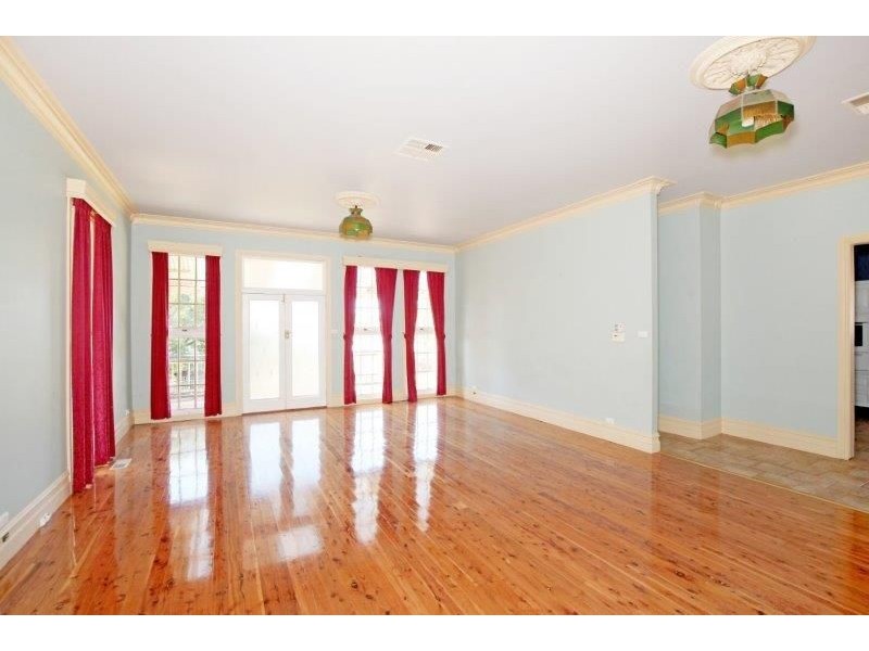 56 Pitt Street, Junee NSW 2663