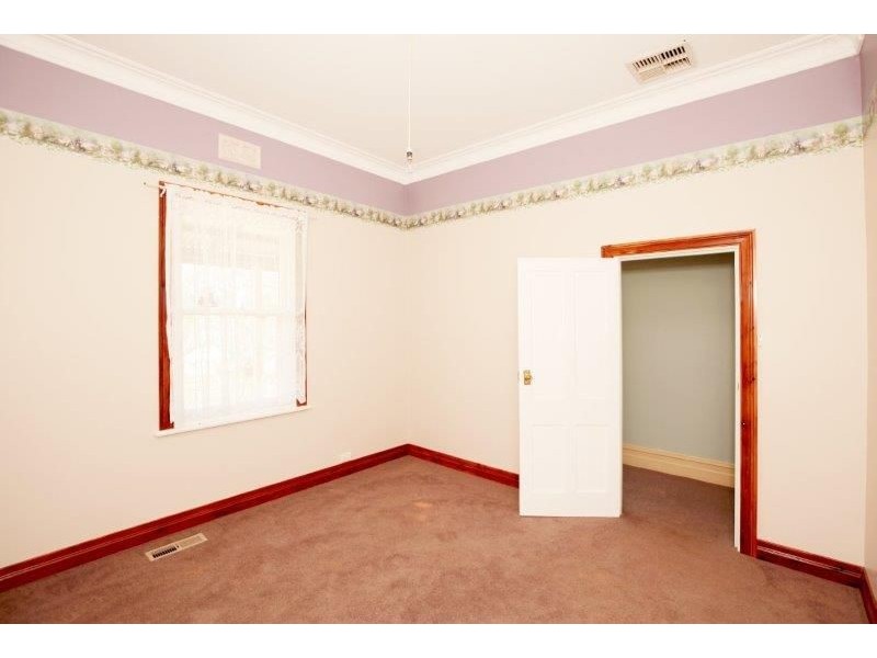 56 Pitt Street, Junee NSW 2663