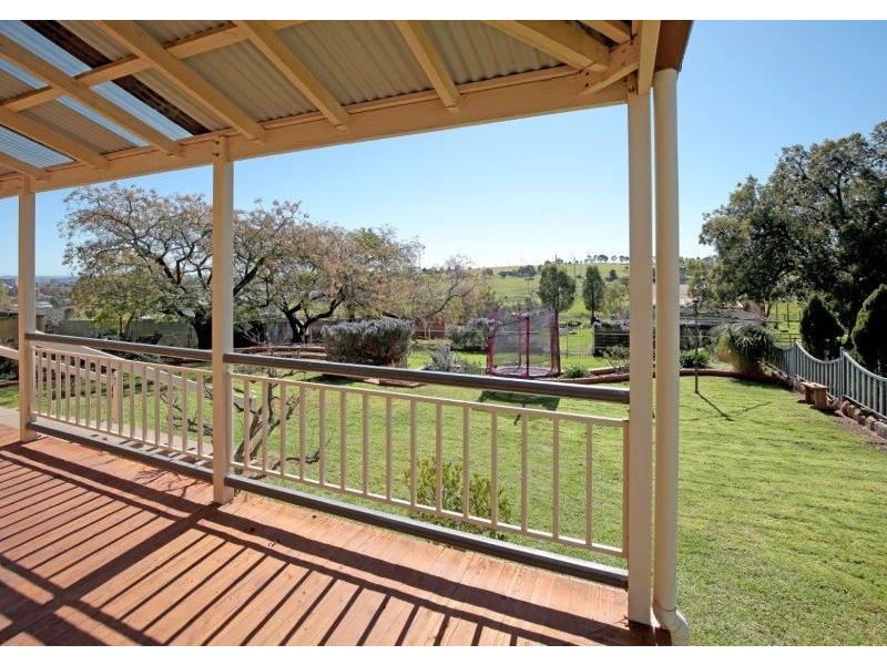 56 Pitt Street, Junee NSW 2663