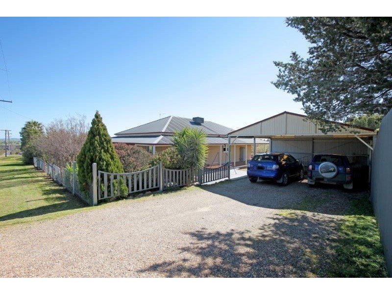 56 Pitt Street, Junee NSW 2663