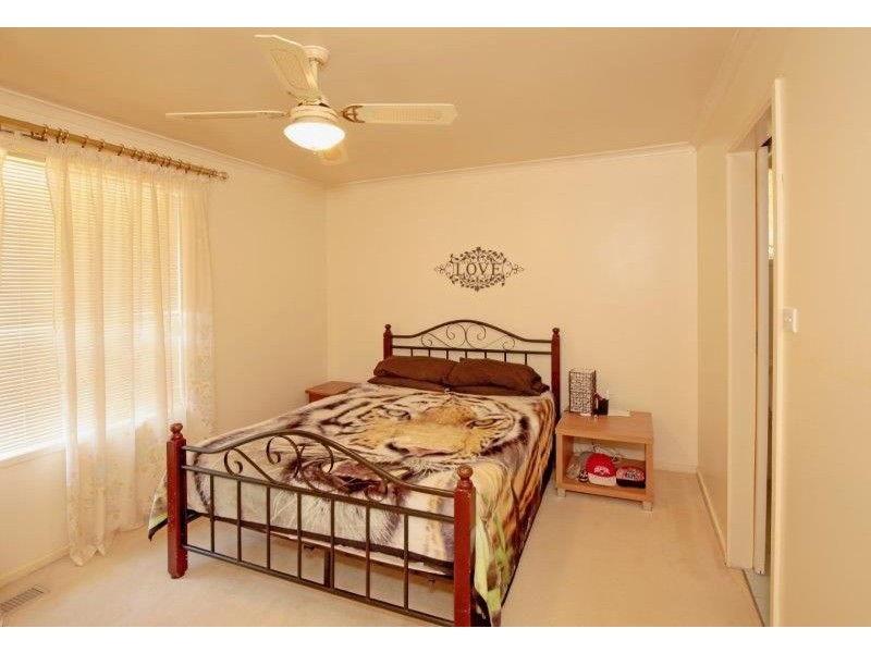 7 Arnold St, Junee NSW 2663