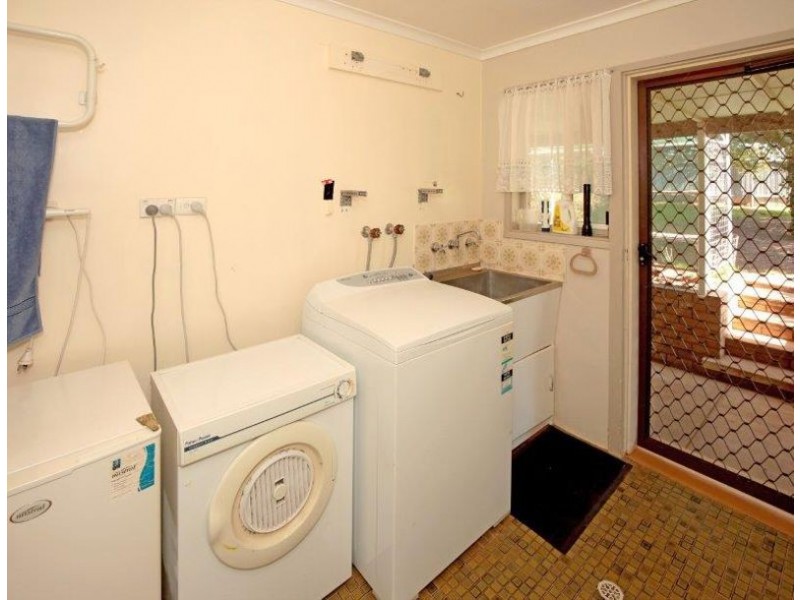 7 Arnold St, Junee NSW 2663