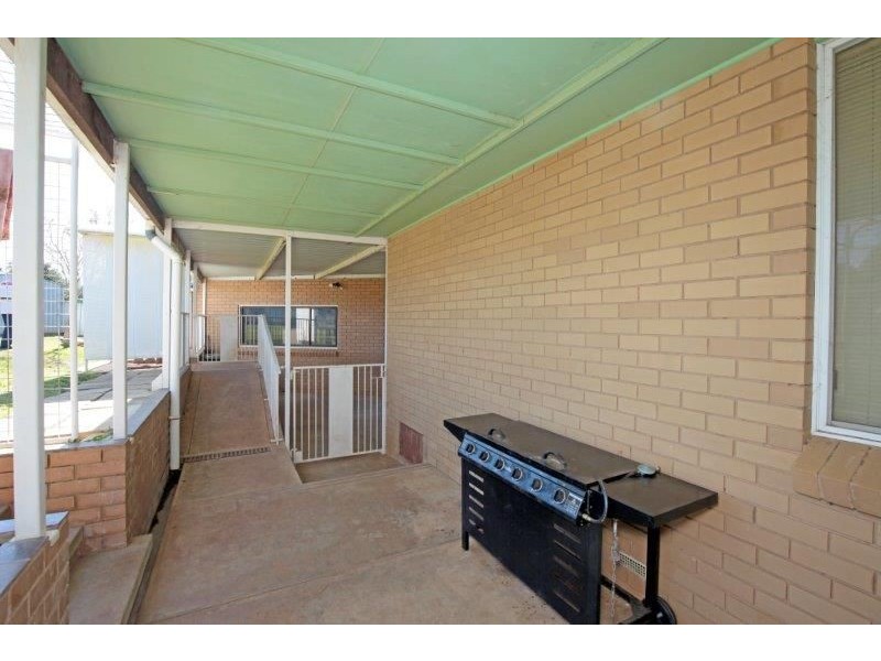 7 Arnold St, Junee NSW 2663