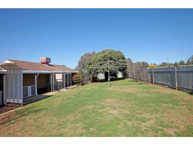 7 Arnold St, Junee NSW 2663