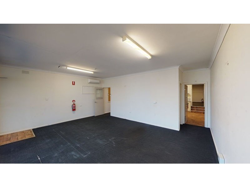 101 Broadway, Junee NSW 2663