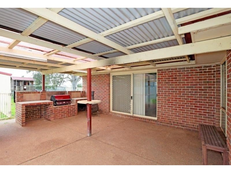 12 Gloucester St, Junee NSW 2663