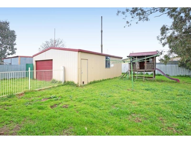 12 Gloucester St, Junee NSW 2663