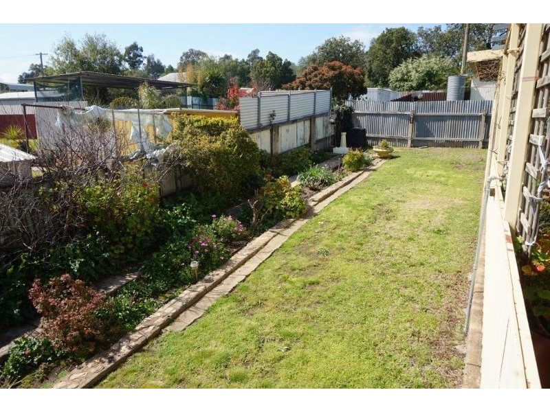 30 Fitzroy St, Junee NSW 2663