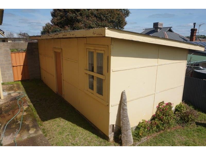 30 Fitzroy St, Junee NSW 2663