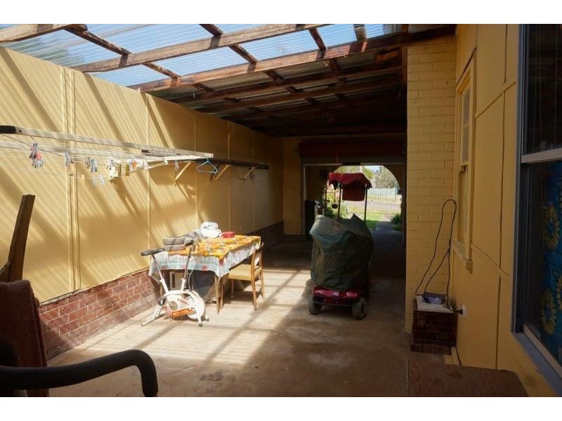 30 Fitzroy St, Junee NSW 2663