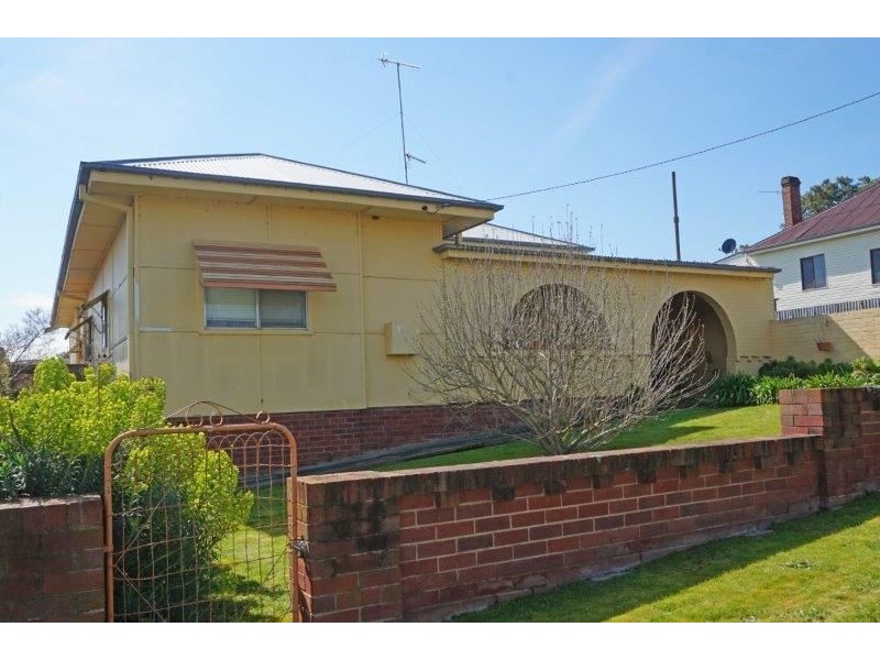 30 Fitzroy St, Junee NSW 2663