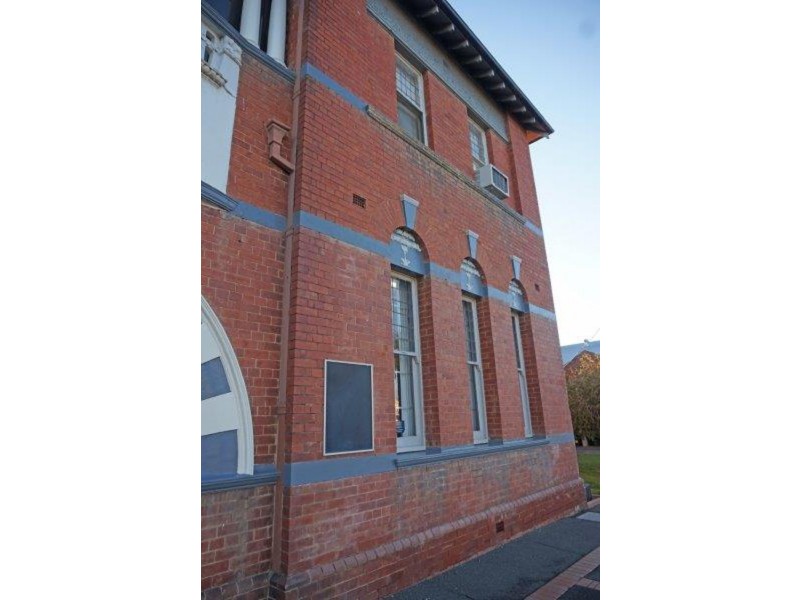 97 Broadway, Junee NSW 2663