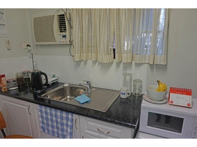 97 Broadway, Junee NSW 2663