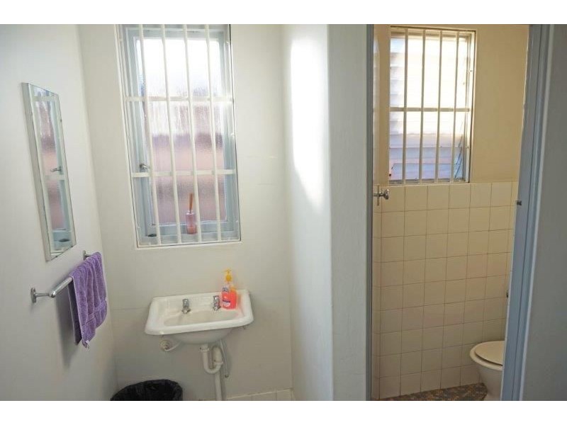 97 Broadway, Junee NSW 2663