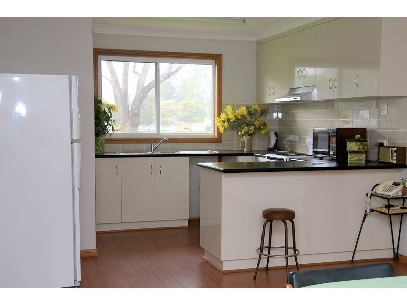 218 Green St, Lockhart NSW 2656