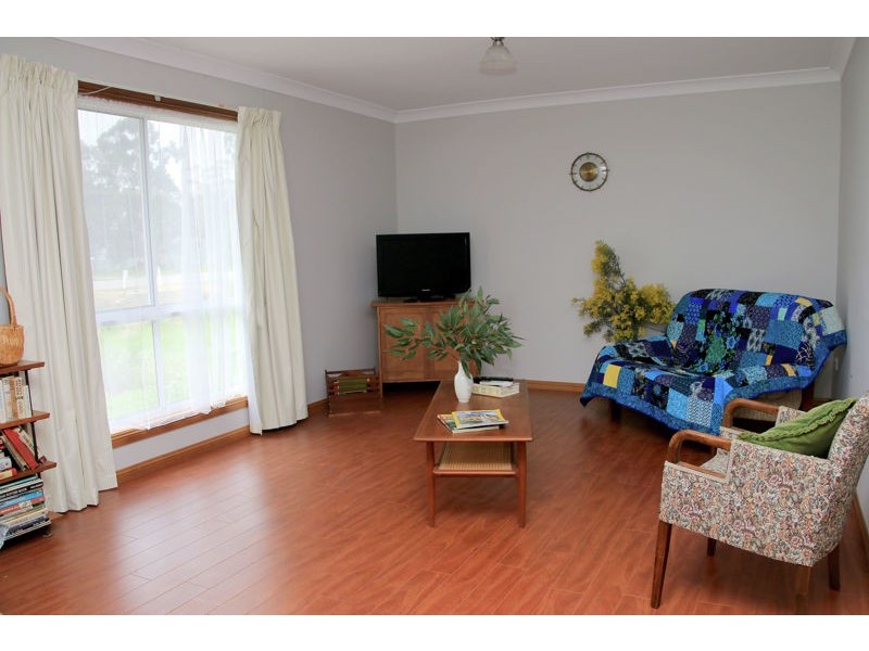 218 Green St, Lockhart NSW 2656