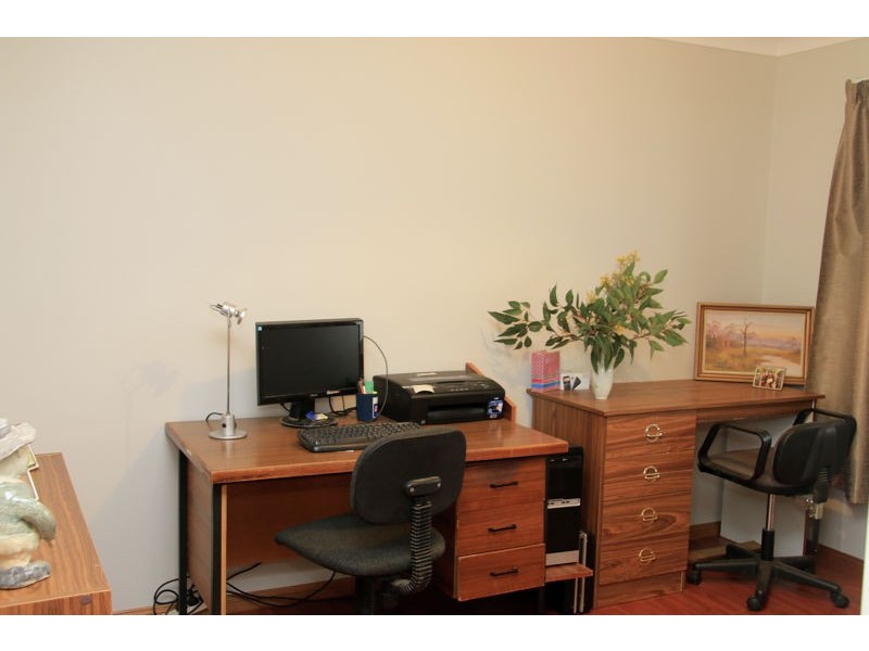 218 Green St, Lockhart NSW 2656