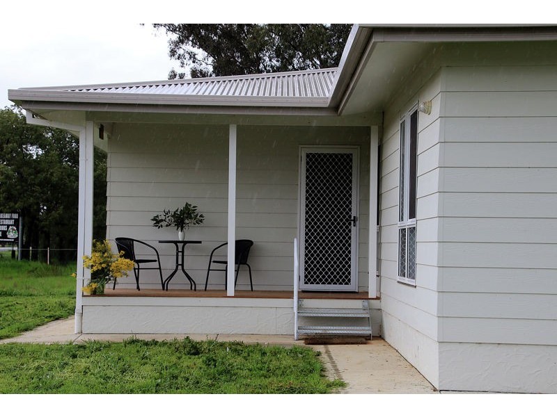 218 Green St, Lockhart NSW 2656