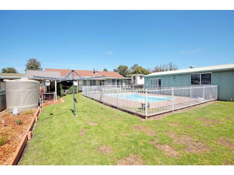 7 Percy Street, Junee NSW 2663