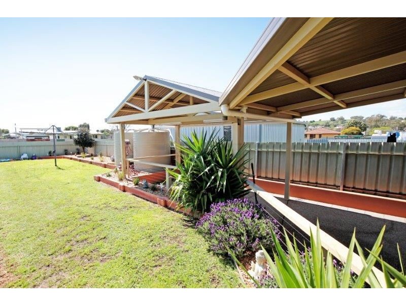 7 Percy Street, Junee NSW 2663