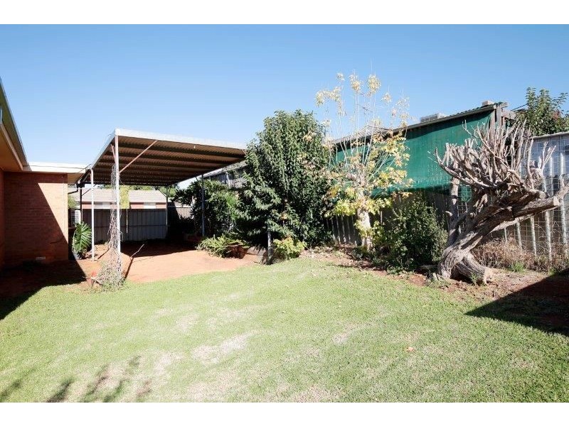 9 Arnold St, Junee NSW 2663
