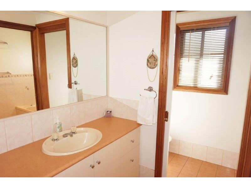 46 Boundary Street, Junee NSW 2663