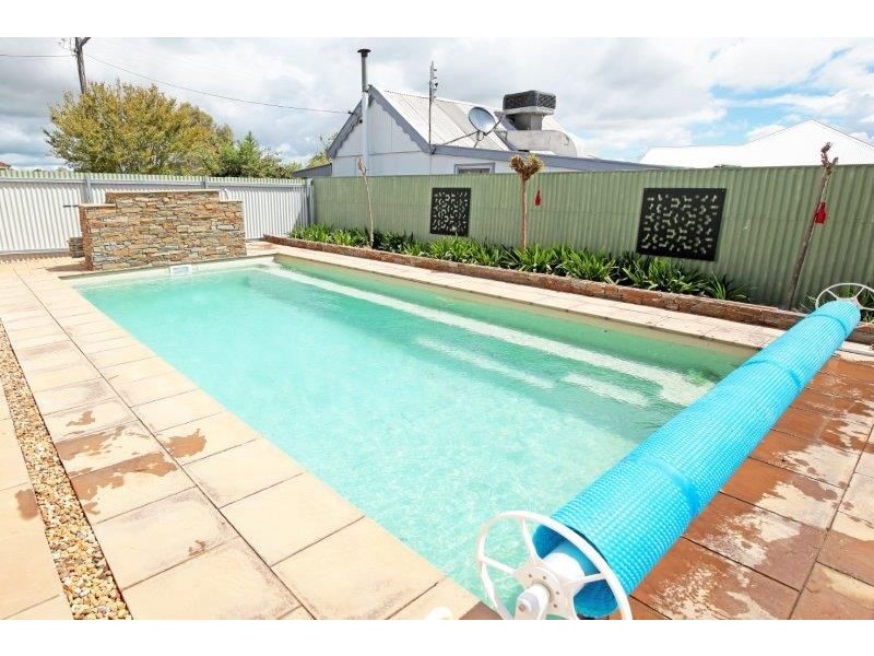 22 William Street, Junee NSW 2663