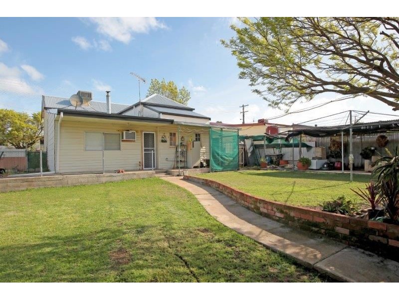23 Percy Street, Junee NSW 2663