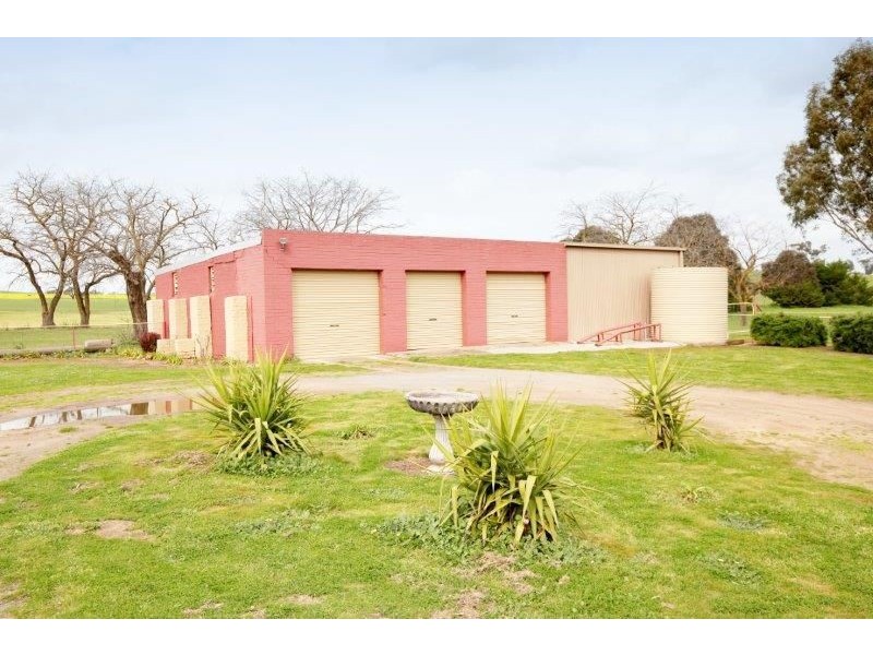 2992 Byrnes Rd, Junee NSW 2663