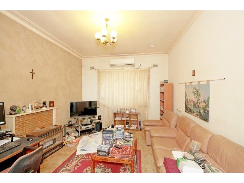 32 Fitzroy St, Junee NSW 2663