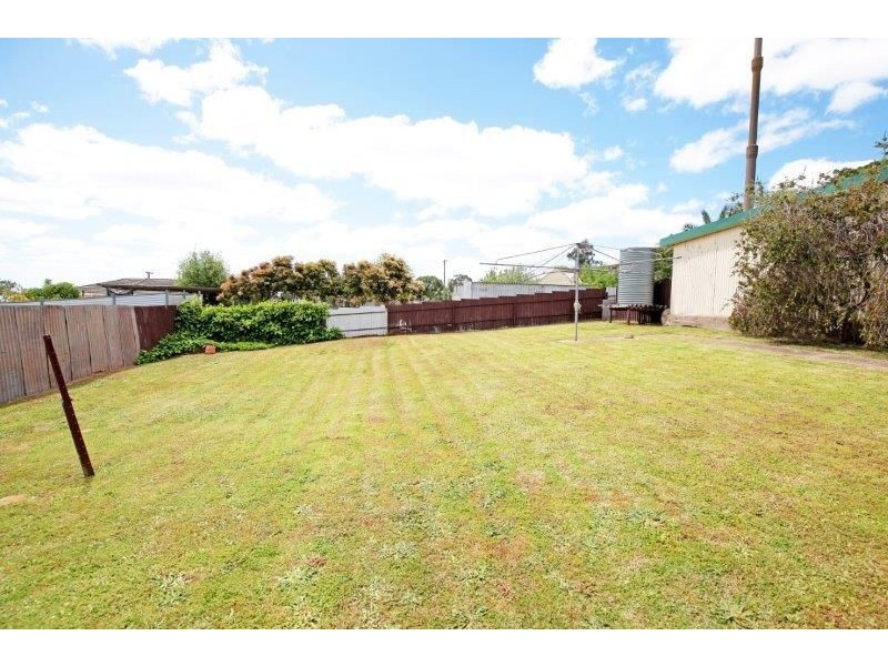 32 Fitzroy St, Junee NSW 2663