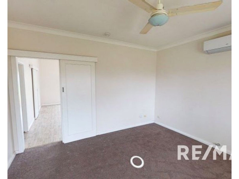 16 Cross Street, Junee NSW 2663