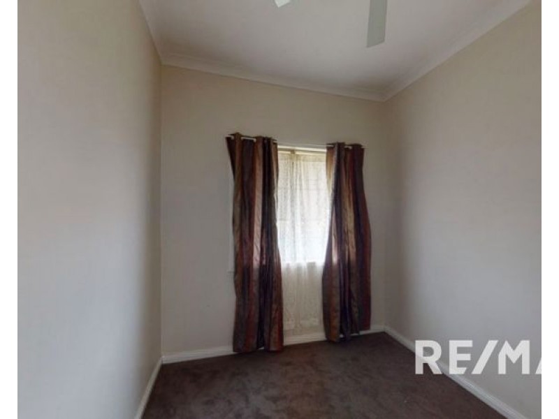 16 Cross Street, Junee NSW 2663