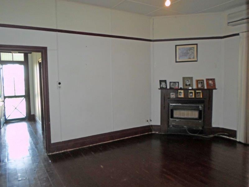 43 Commins Street, Junee NSW 2663