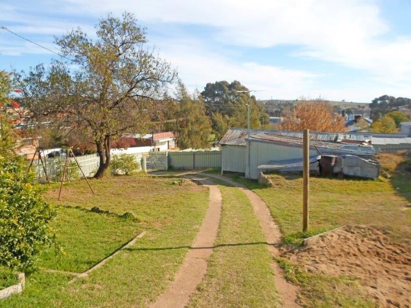 43 Commins Street, Junee NSW 2663