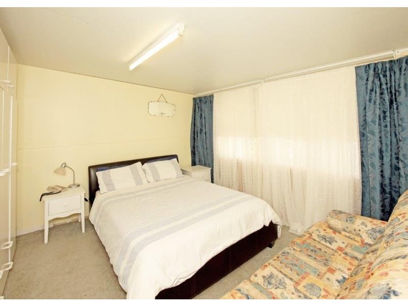 16 Elizabeth Street, Junee NSW 2663