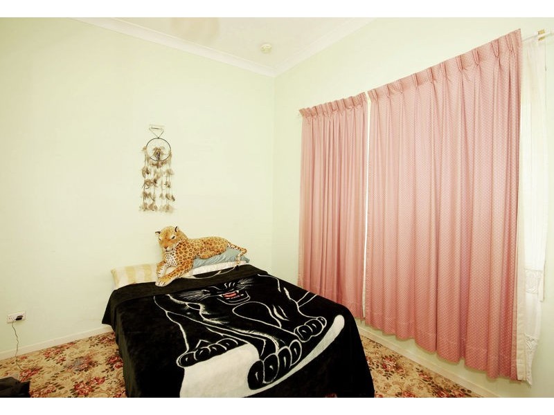11 King Street, Junee NSW 2663