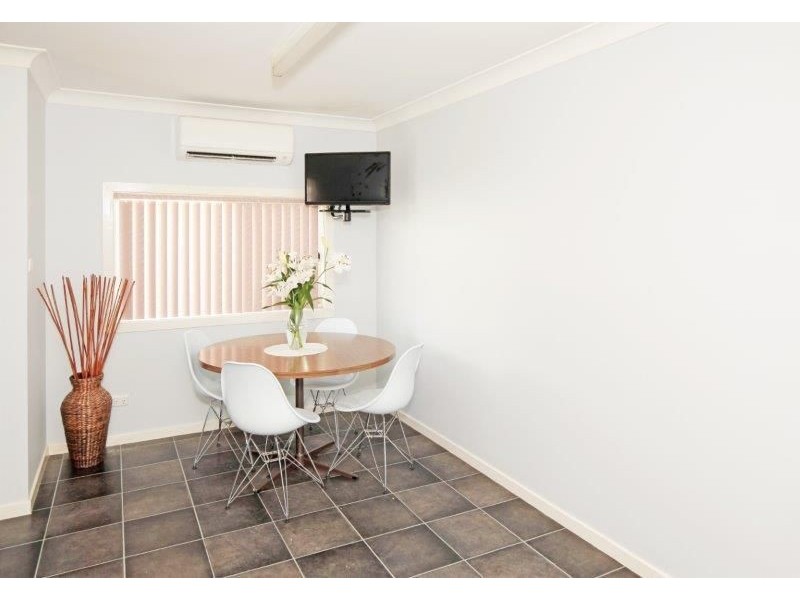 35 Regent St, Junee NSW 2663