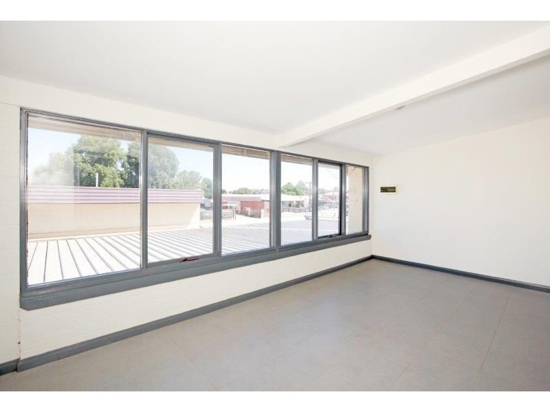 4/65 Commins St, Junee NSW 2663