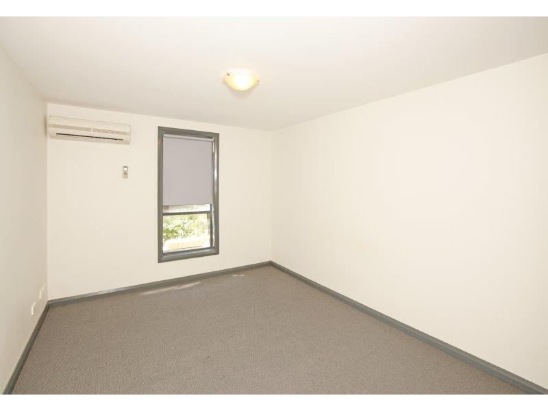 4/65 Commins St, Junee NSW 2663