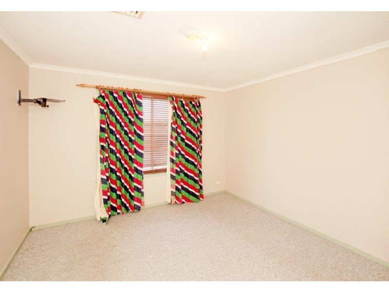 3 Arnold St, Junee NSW 2663