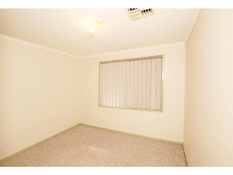 3 Arnold St, Junee NSW 2663