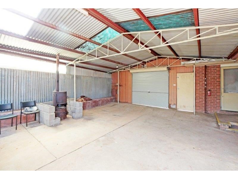 3 Arnold St, Junee NSW 2663