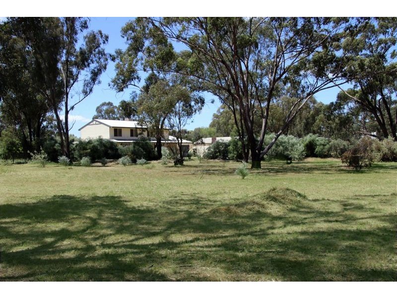 221 Green Street, Lockhart NSW 2656