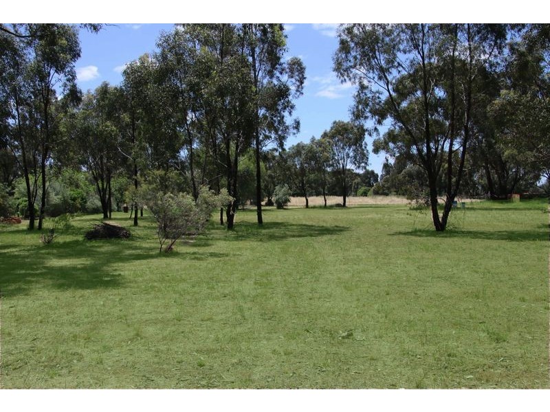 221 Green Street, Lockhart NSW 2656