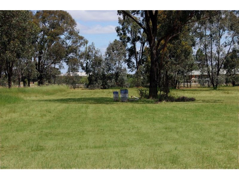221 Green Street, Lockhart NSW 2656