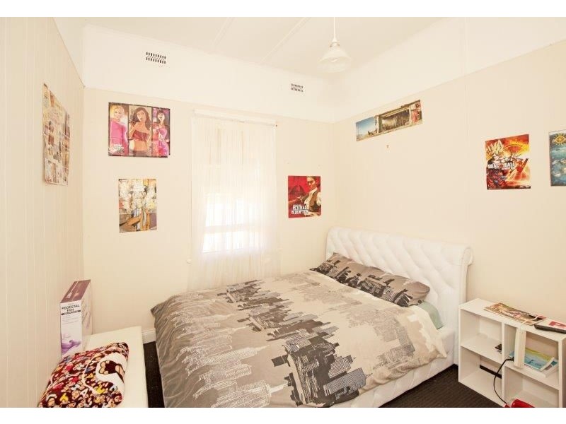 84 Hill St, Junee NSW 2663