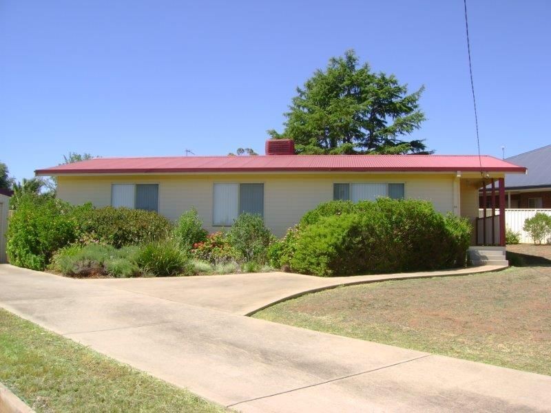 59 Wardle St, Junee NSW 2663