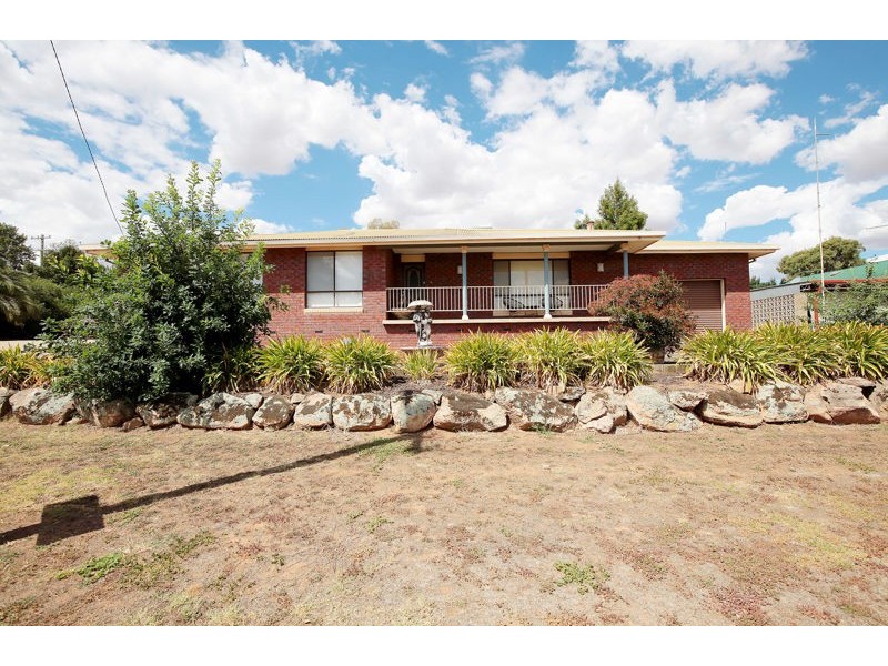 6 Goulburn St, Junee NSW 2663