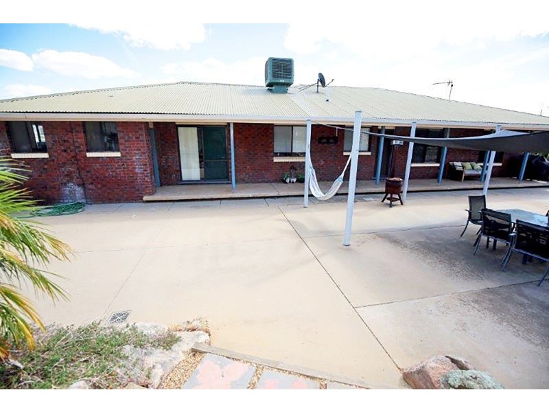 6 Goulburn St, Junee NSW 2663